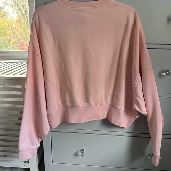 Nike Light Pink Cropped Crewneck Sweatshirt - Picture 2 of 3